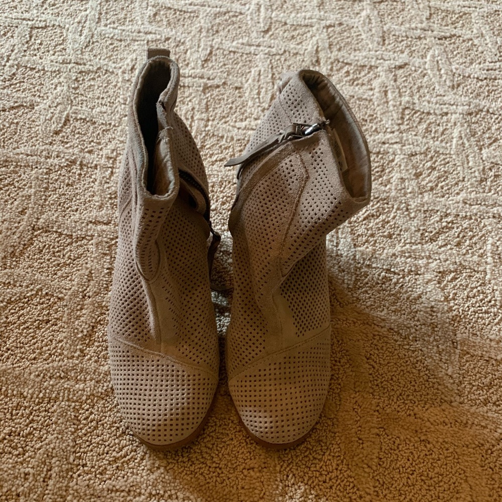 Grey Tom’s Booties